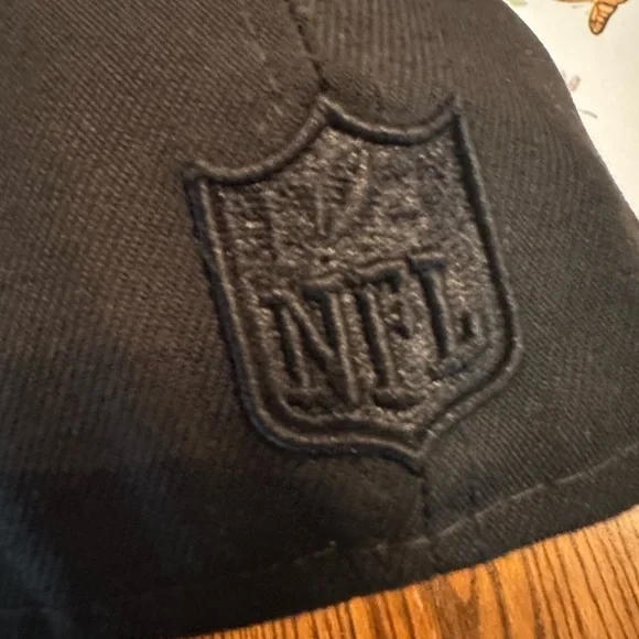 Dallas Cowboys Black Cap - Picture 3 of 7